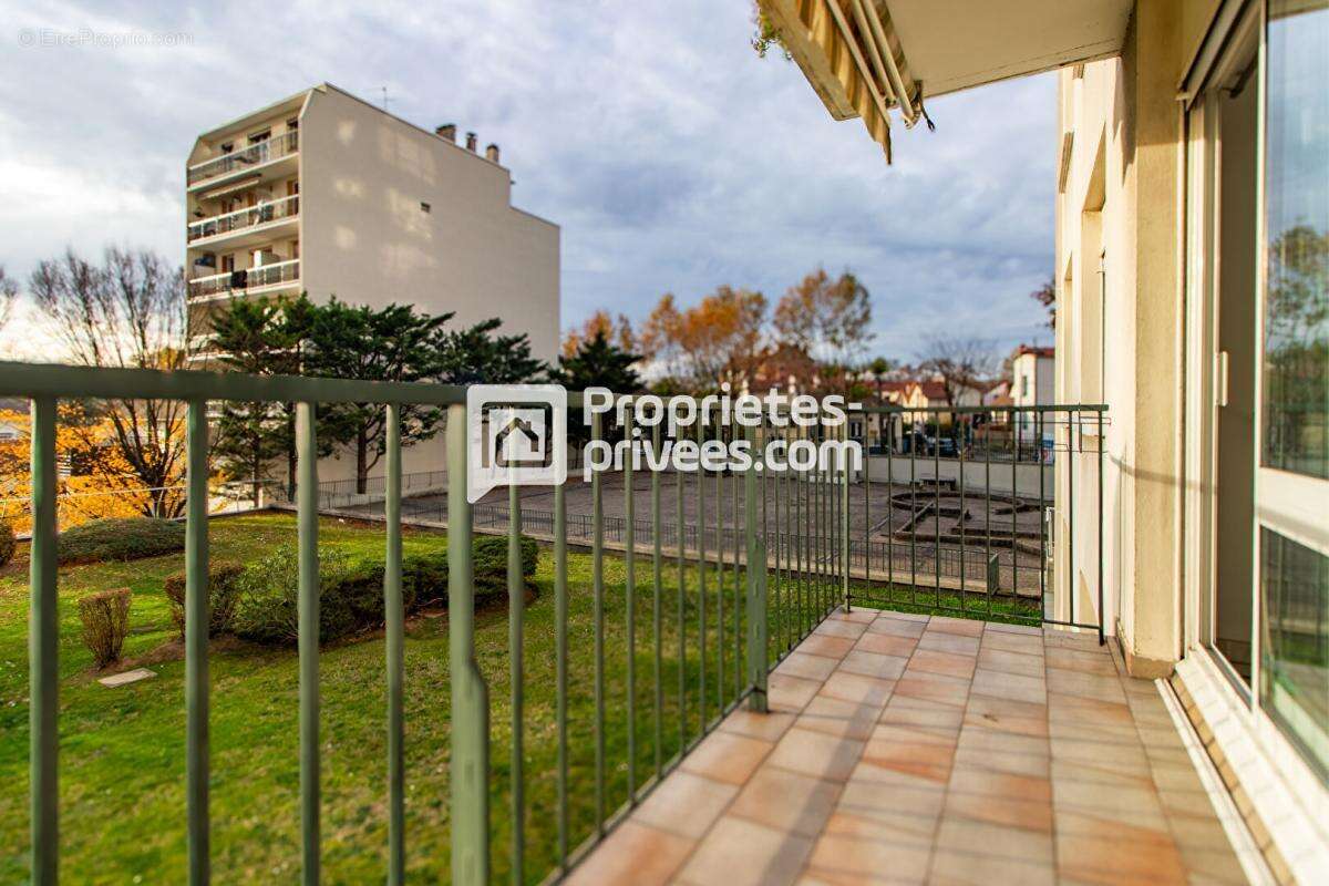 Appartement à LE BOURGET