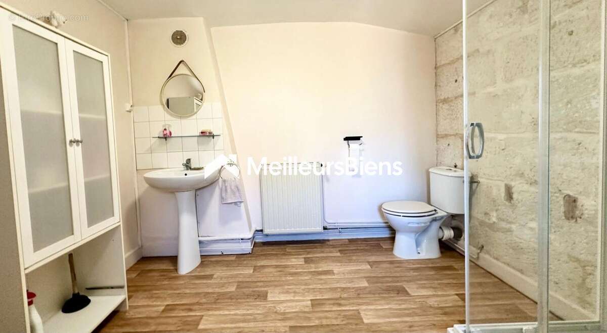 Appartement à SAINTES
