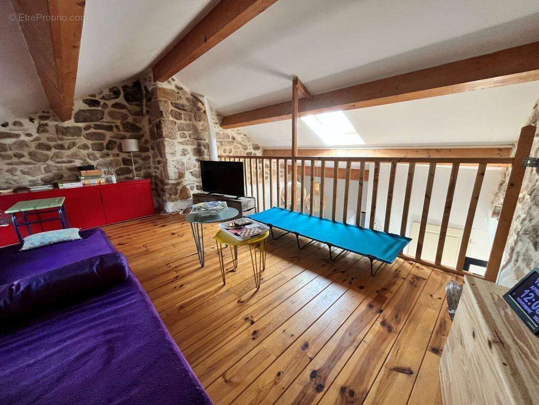 Maison à LES SALELLES