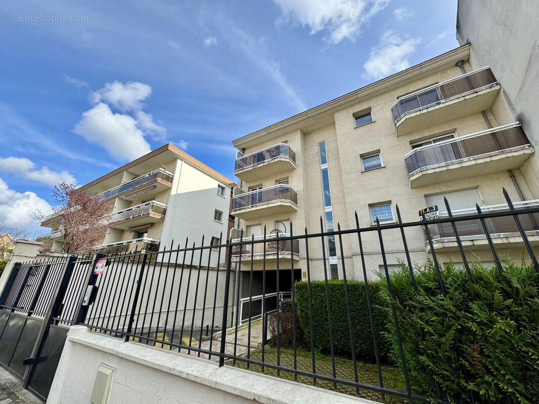 Appartement à LE PERREUX-SUR-MARNE