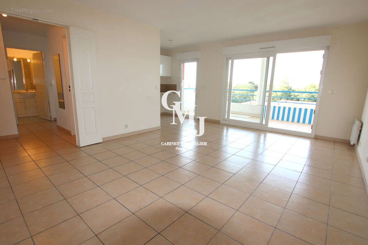 Appartement à FREJUS