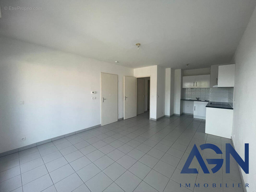 Appartement à JUVIGNAC