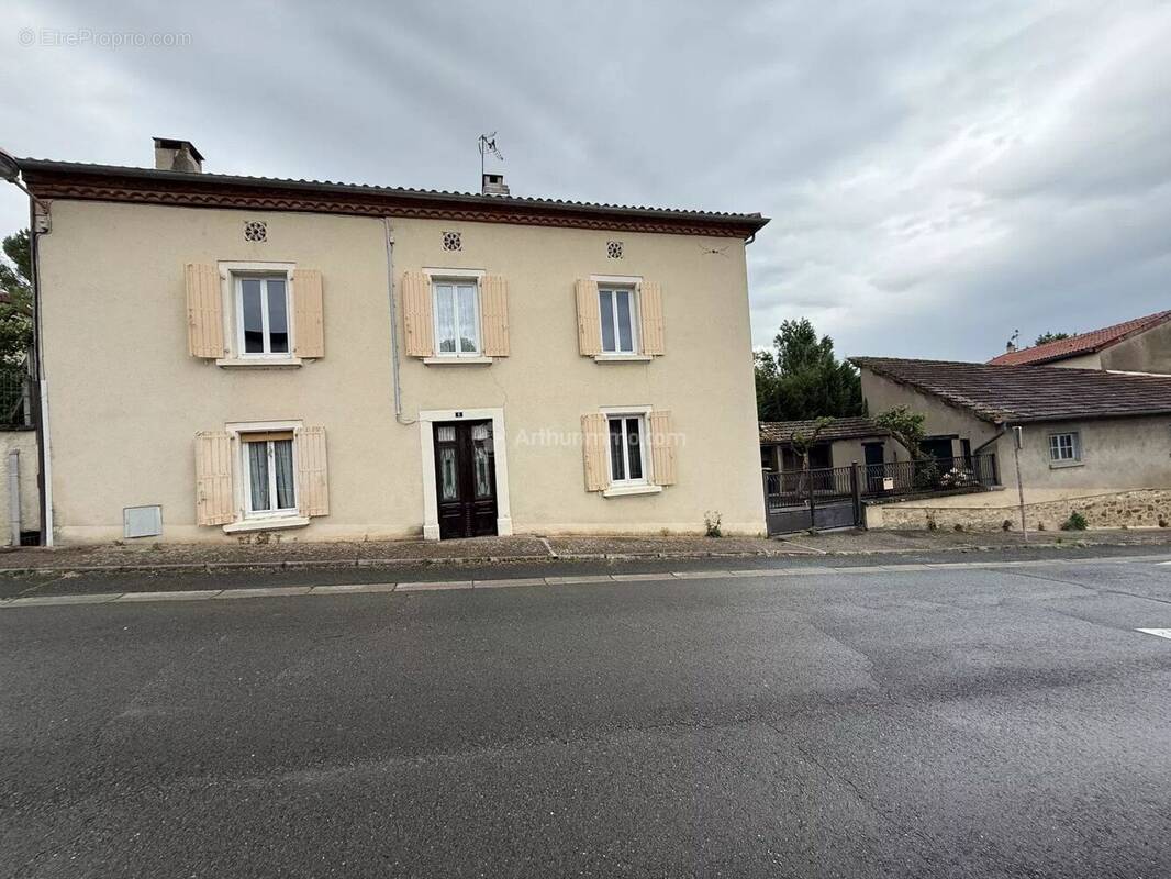 Maison à SAINT-BENOIT-DE-CARMAUX