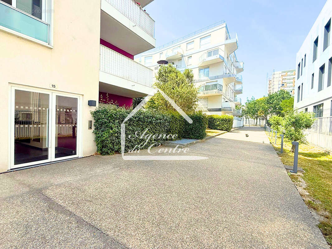APPARTEMENT 4PP Rue Gustave Charpentier - photo 15