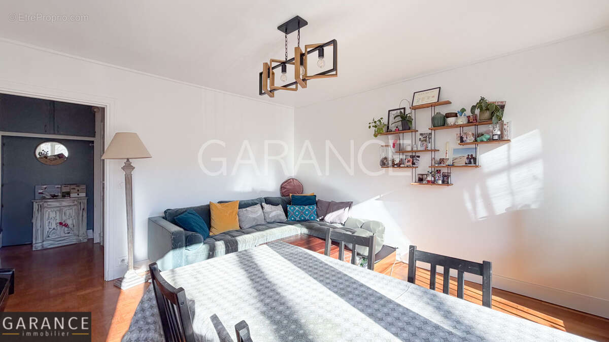 Appartement à PARIS-12E