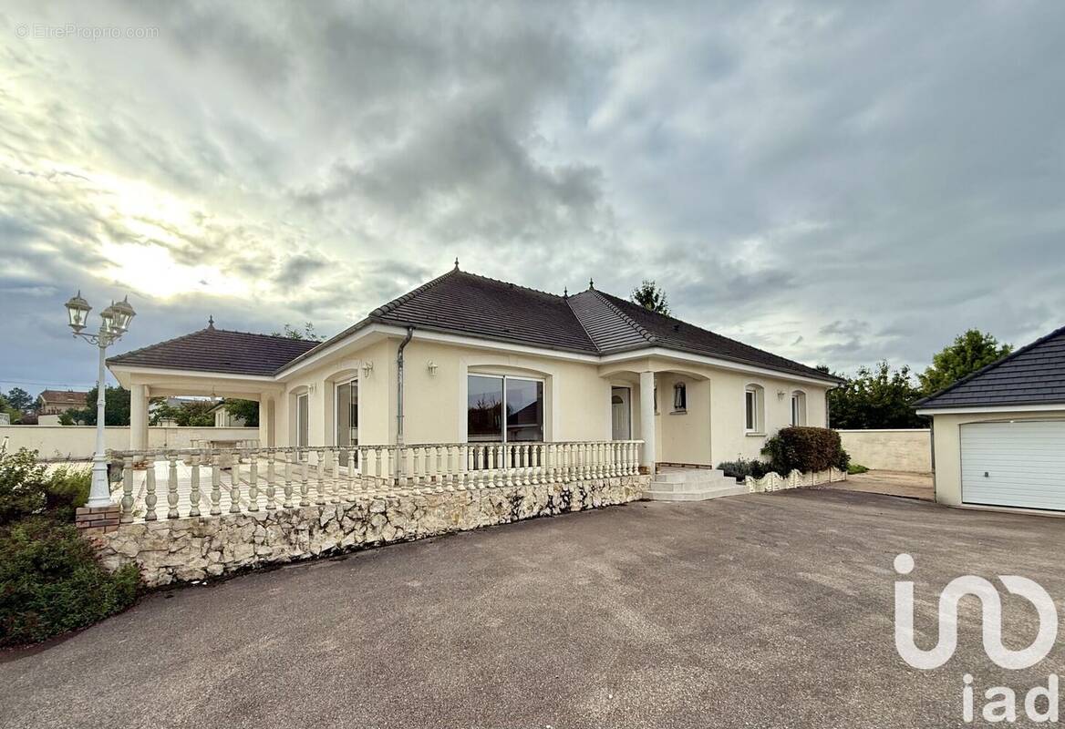 Photo 1 - Maison à SAINT-MESMIN