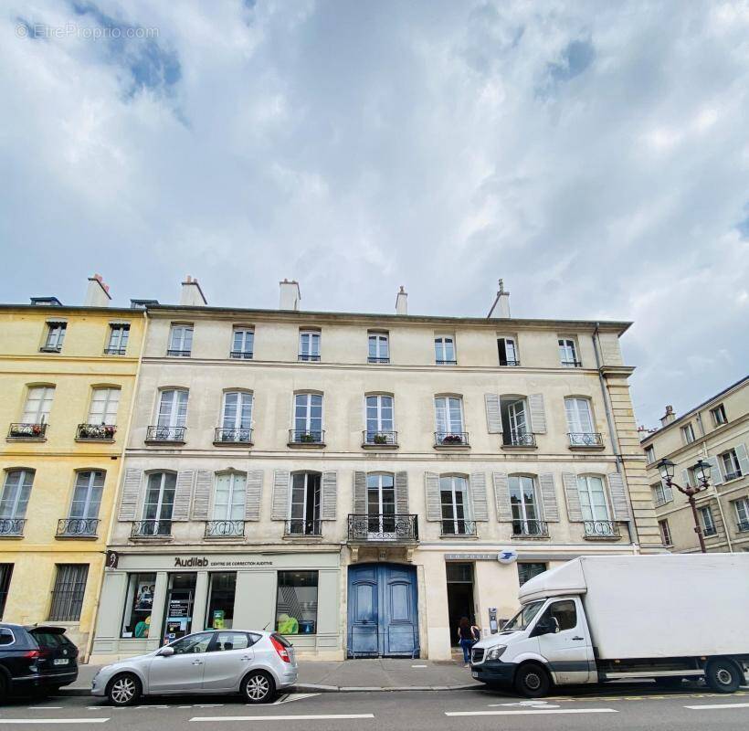 Appartement à VERSAILLES
