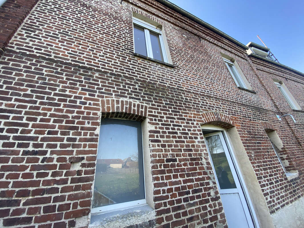 Maison à NESLE-NORMANDEUSE