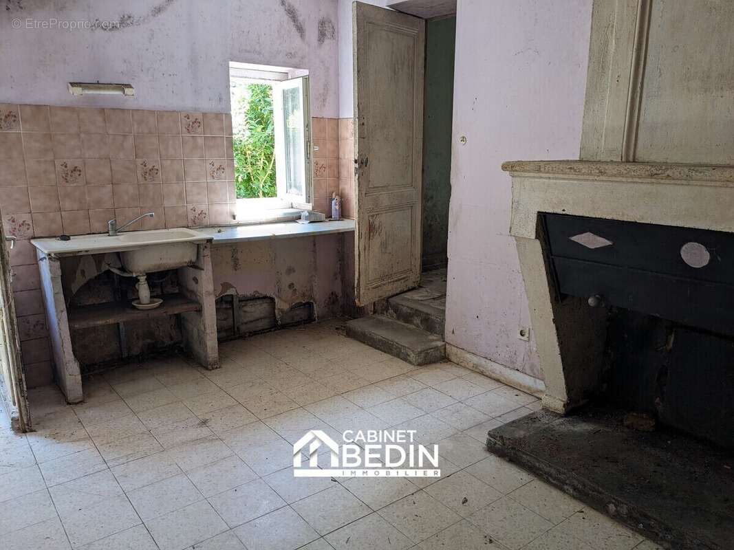 Maison 304 m² à Saint-Trojan  - photo 4