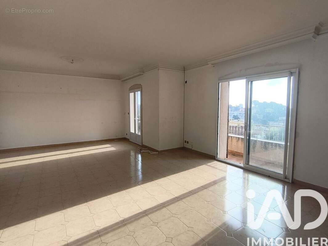 Maison 200 m² à La Seyne-Sur-Mer  - photo 8