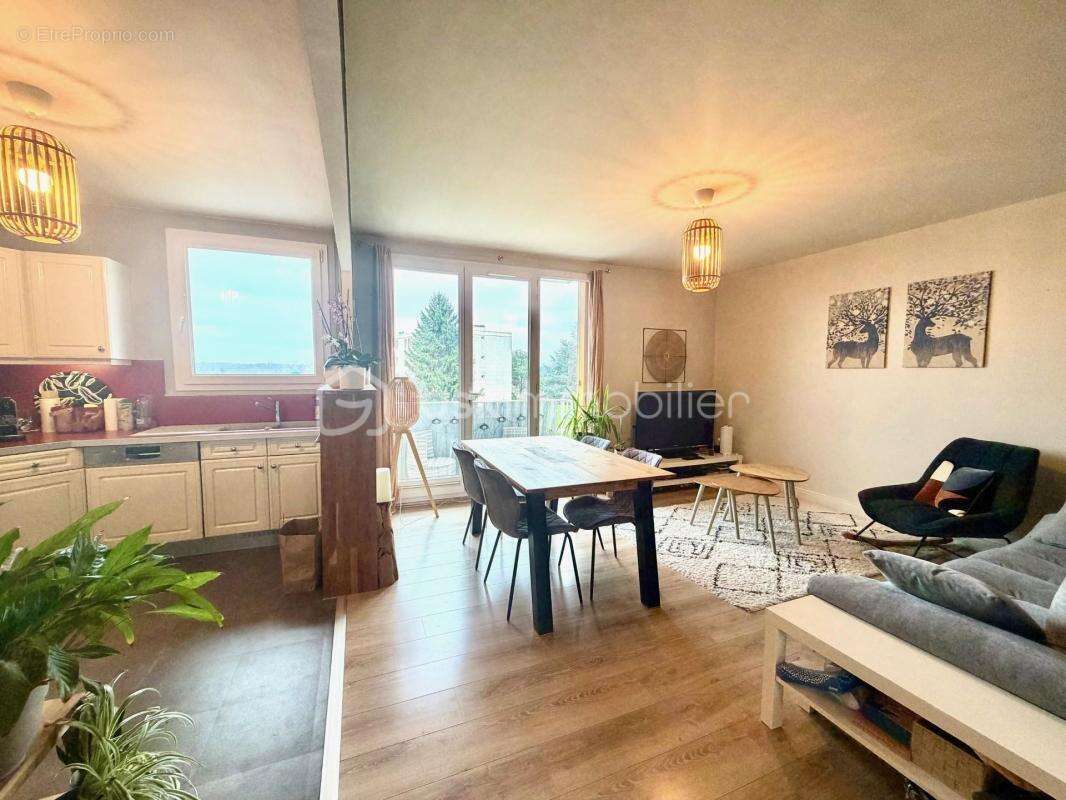 Appartement à NOZAY