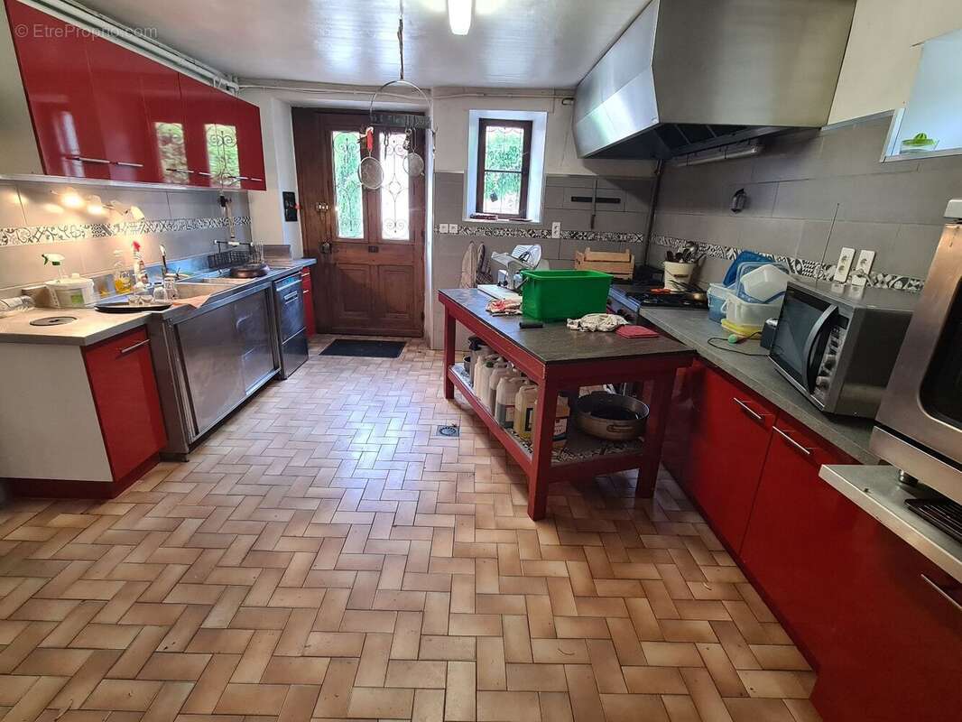 Maison 565 m² à Verrens-Arvey  - photo 12