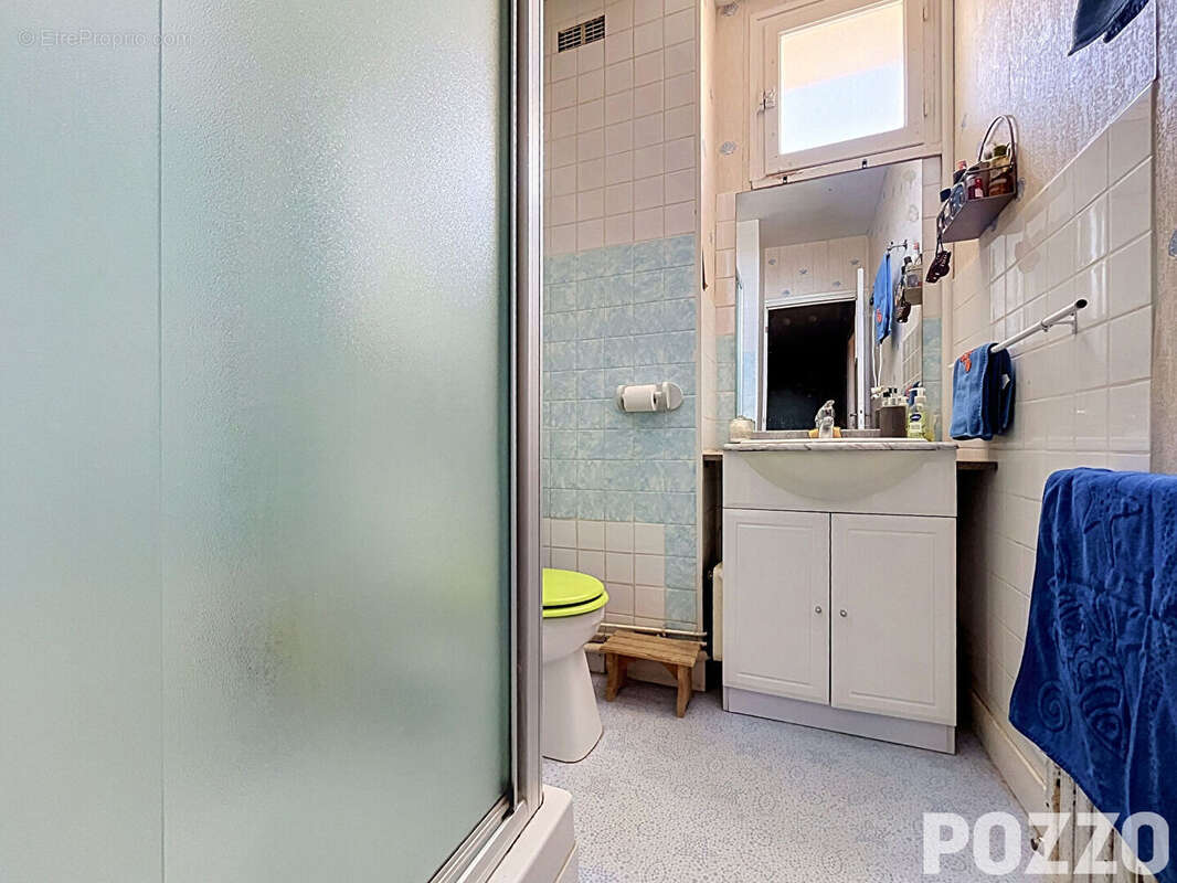 Maison Saint Pair Sur Mer 5 pièce(s) 107 m2 - À seulement 500 mètres des commerces et de la plage ! - photo 11