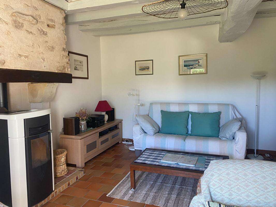 Maison à MEZIERES-EN-BRENNE