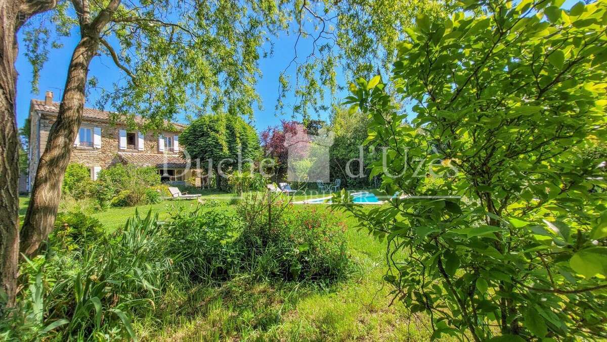 Photo 2 - Maison à UZES