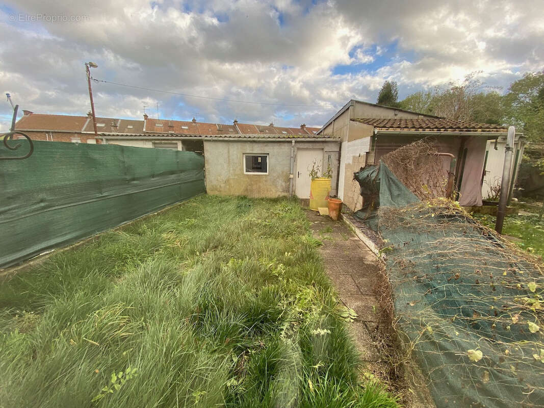 Maison à RECQUIGNIES