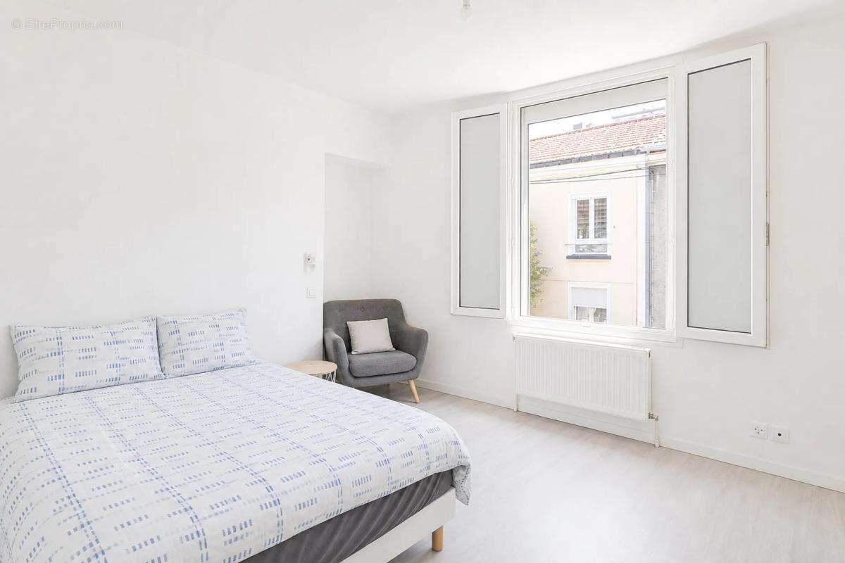 Maison de 5 pièces de 70 m² à Livry-Gargan - photo 7