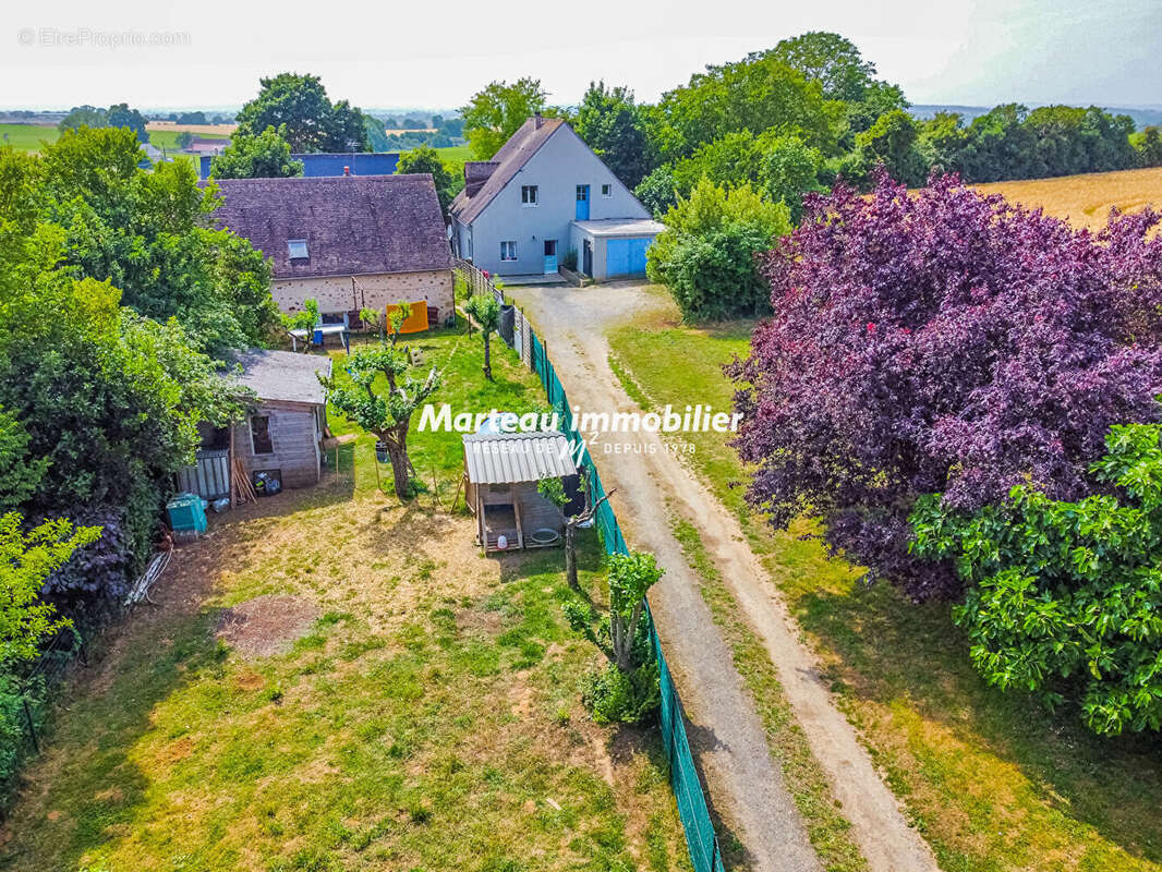 Maison à NEUVY-EN-CHAMPAGNE