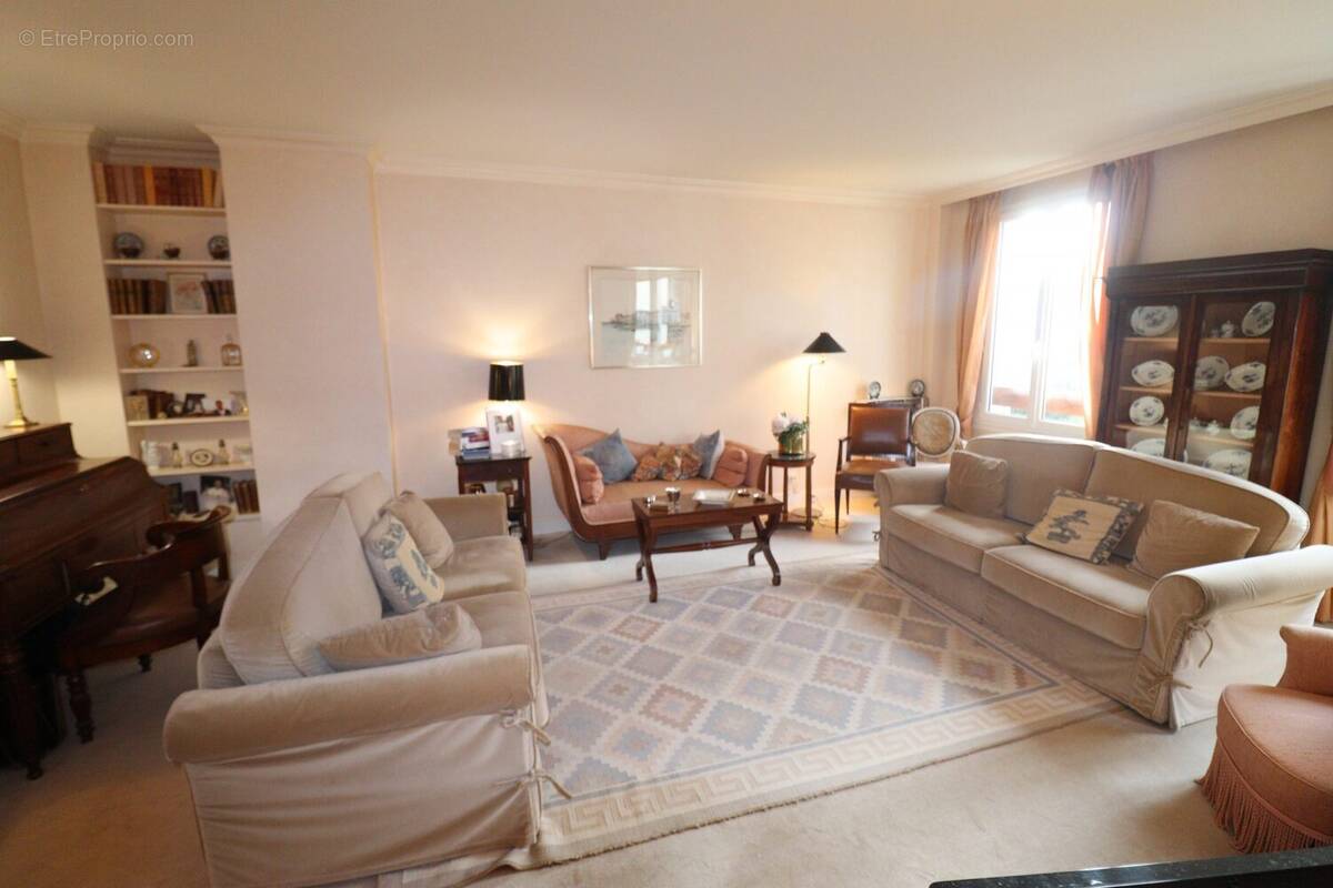 Appartement à LOUVECIENNES