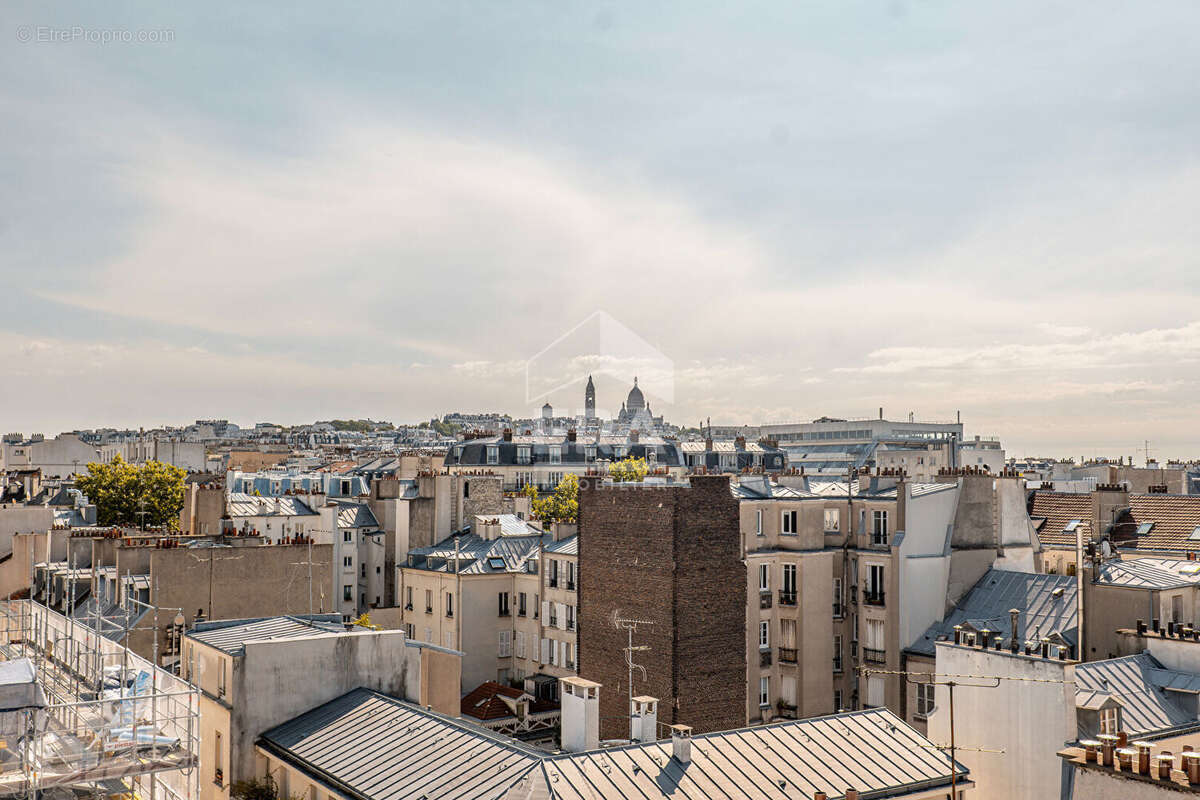 Appartement à PARIS-17E