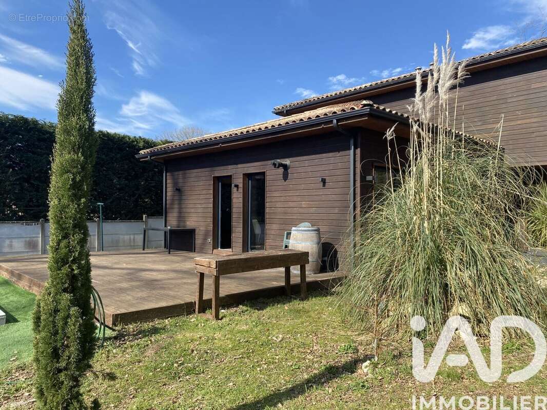 Photo 2 - Maison à SAINT-DENIS-DE-PILE