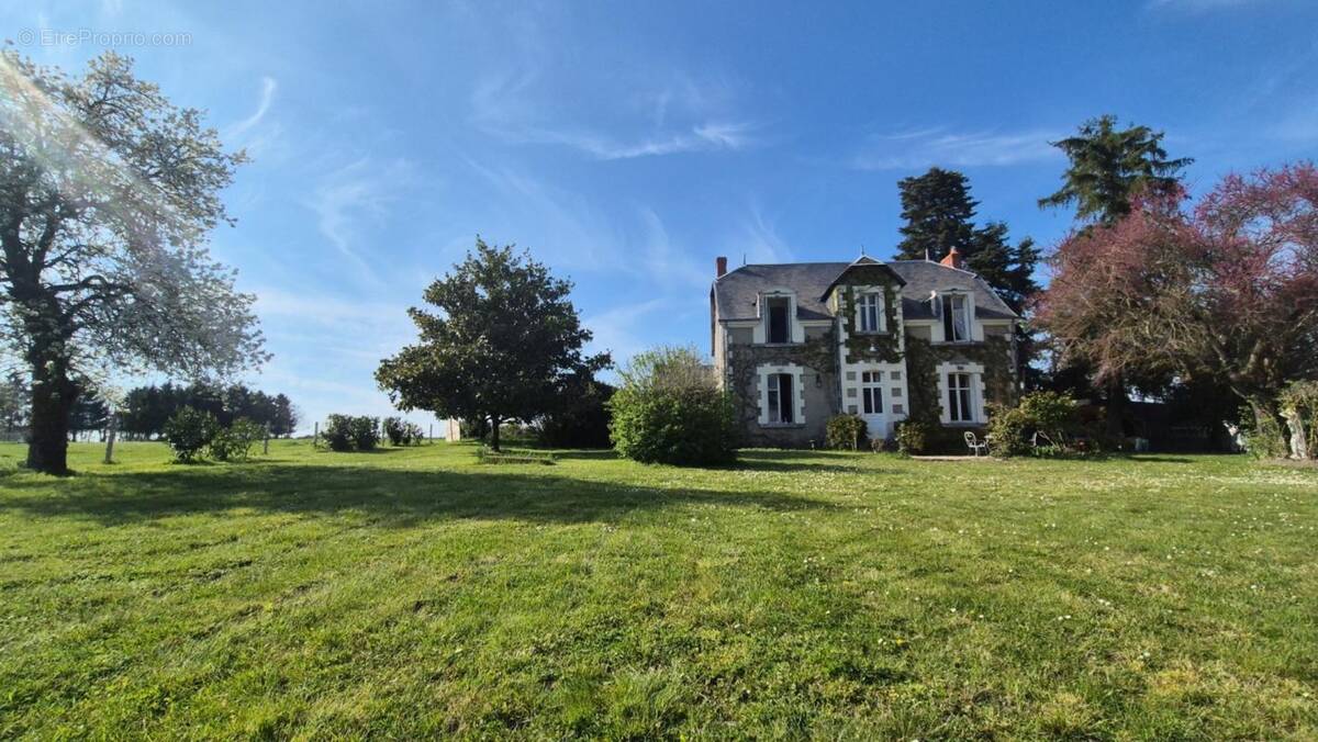 Maison à CHATILLON-SUR-INDRE