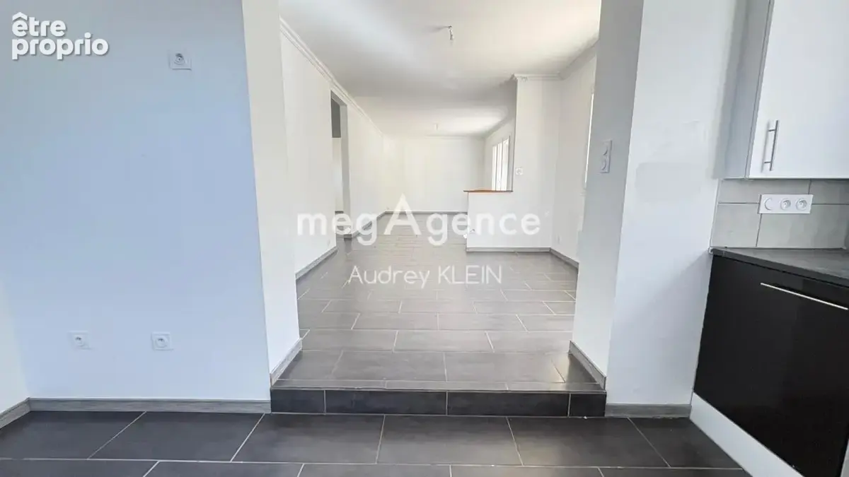 Maison lumineuse 3 chambres, grand jardin de 1 617 m² et combles aménageables - photo 12
