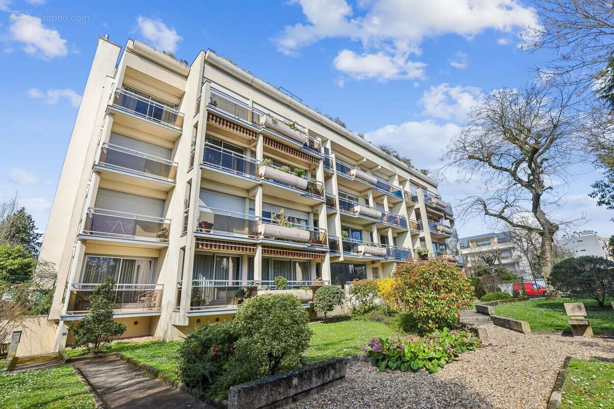 Appartement à SAINT-MAUR-DES-FOSSES