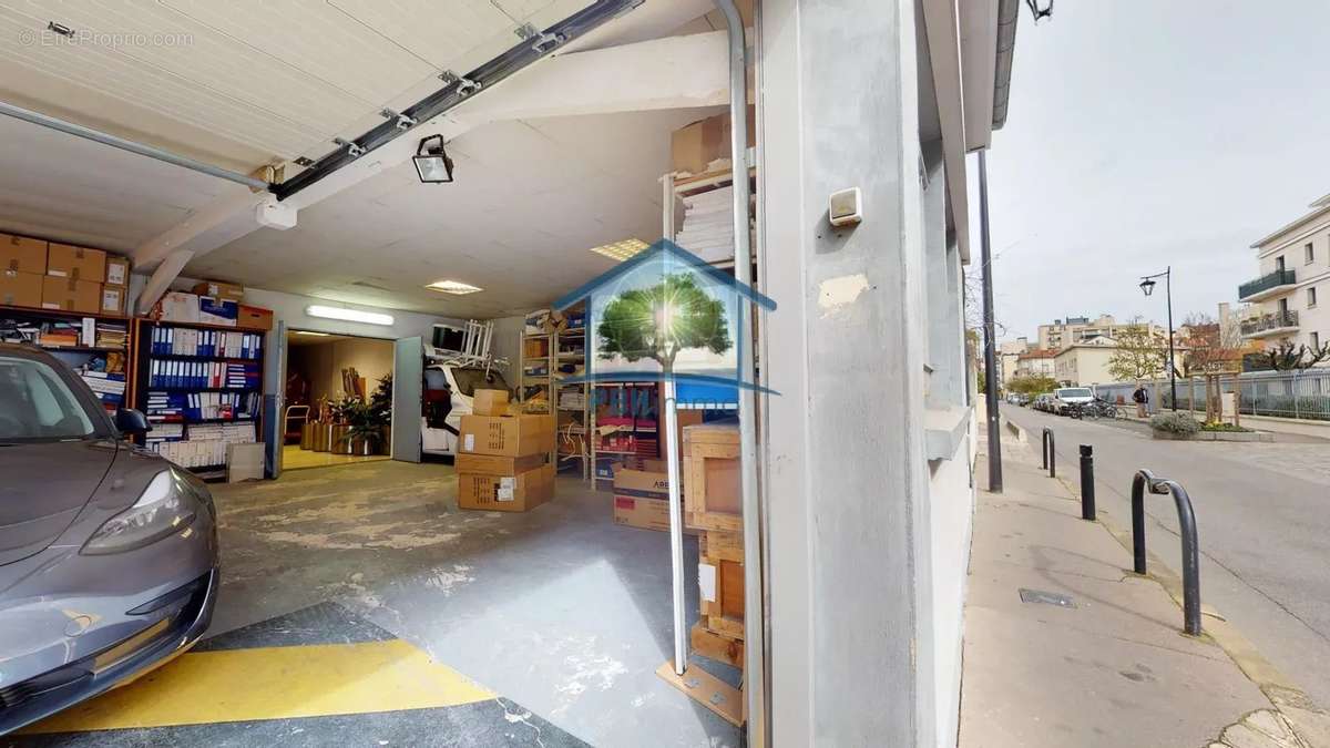 Appartement à COURBEVOIE