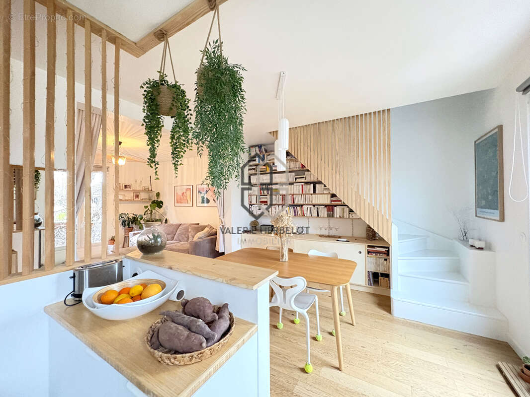Appartement à SAINT-MAUR-DES-FOSSES
