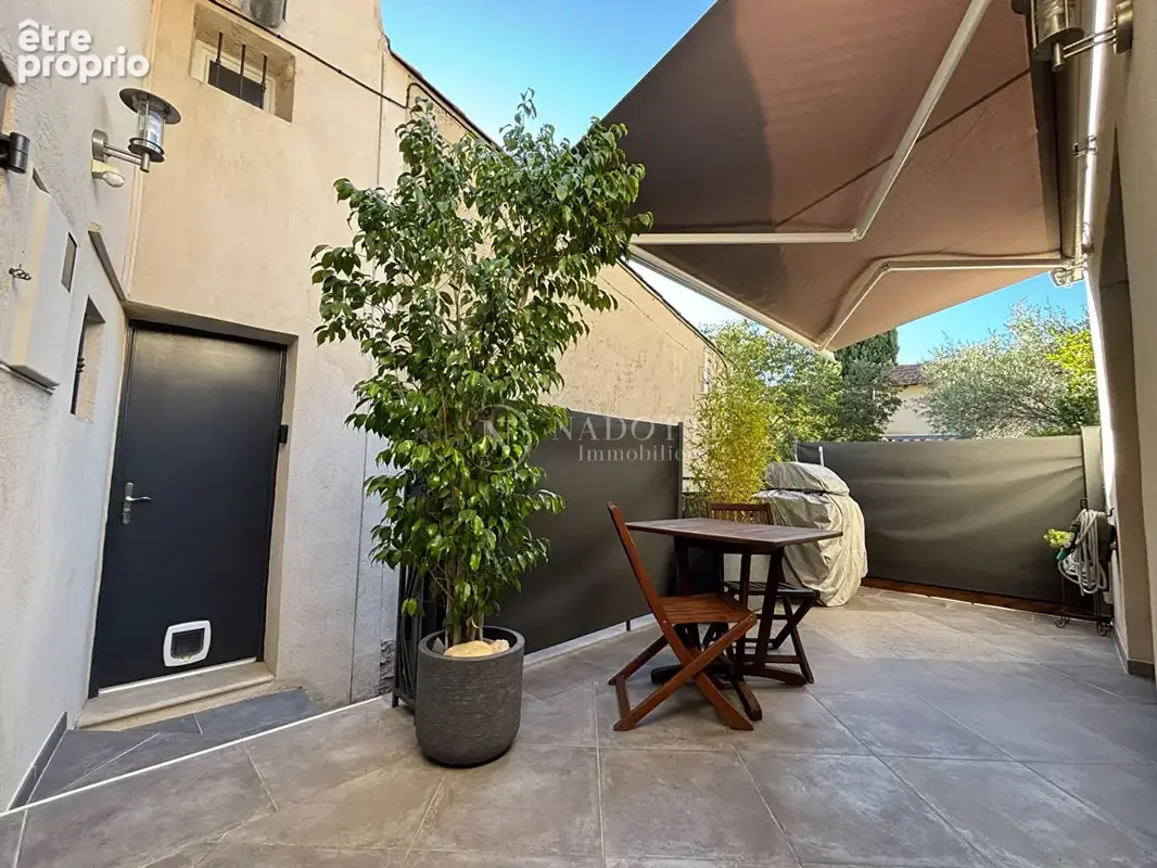 Photo Maison à Villelaure au prix de 369 000€