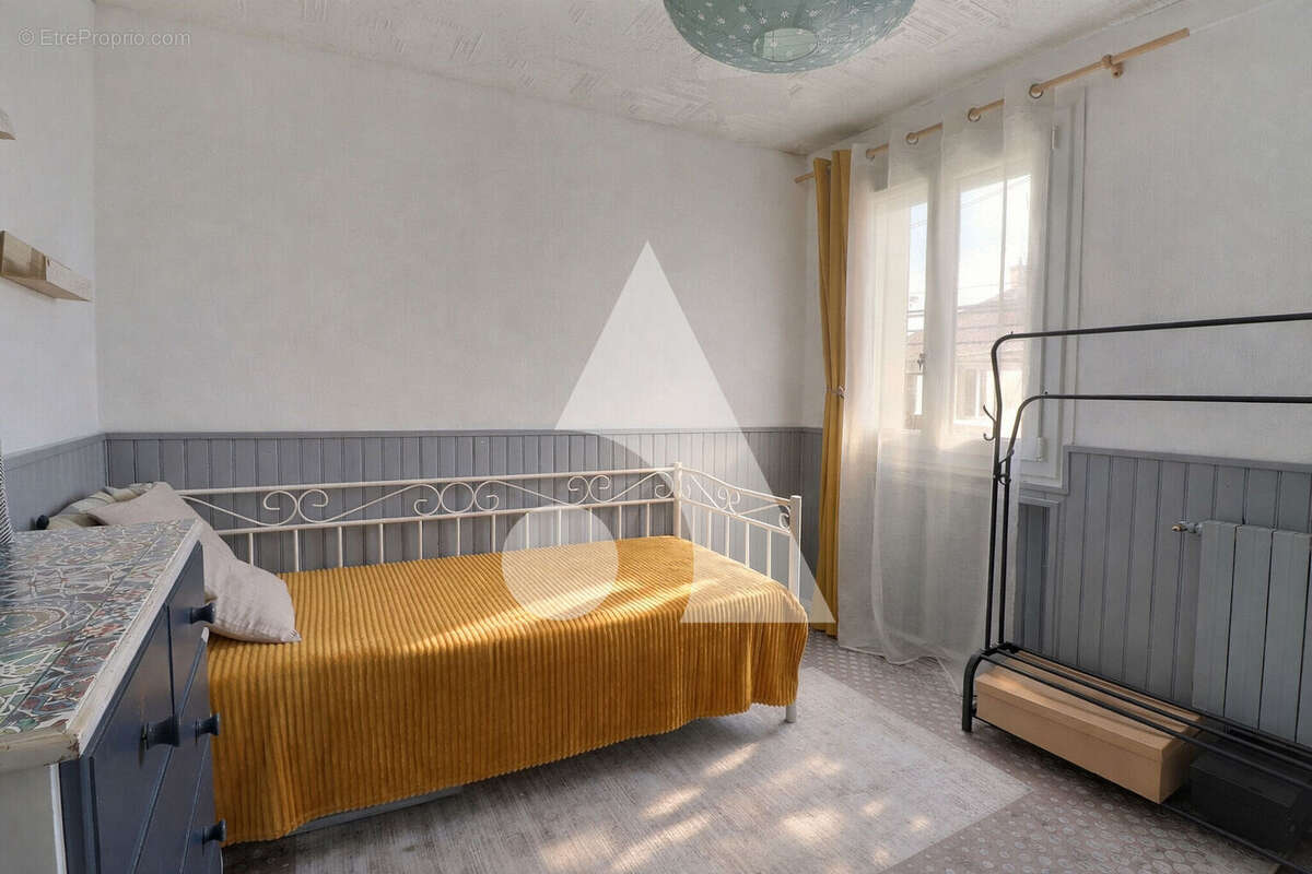 Maison à MERY-SUR-OISE