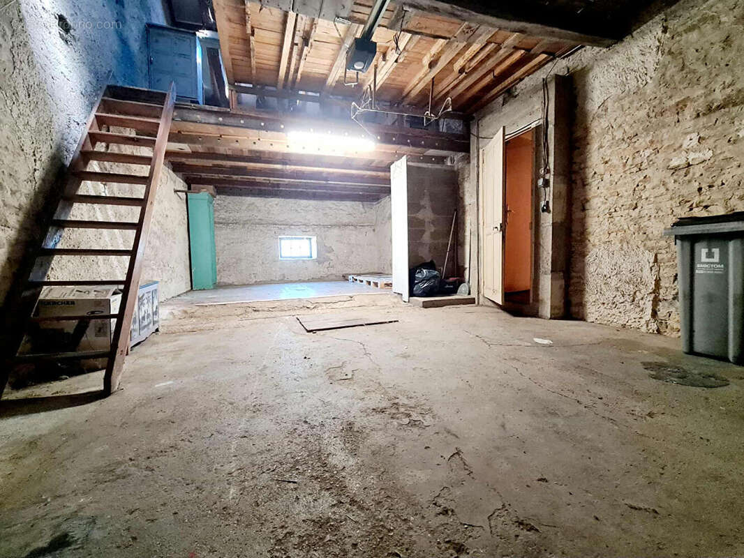 Maison à MARNAY-SUR-MARNE