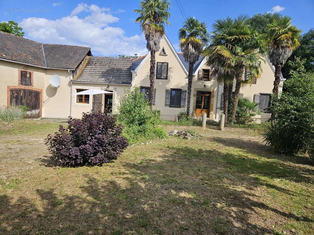 Maison à CROUSEILLES