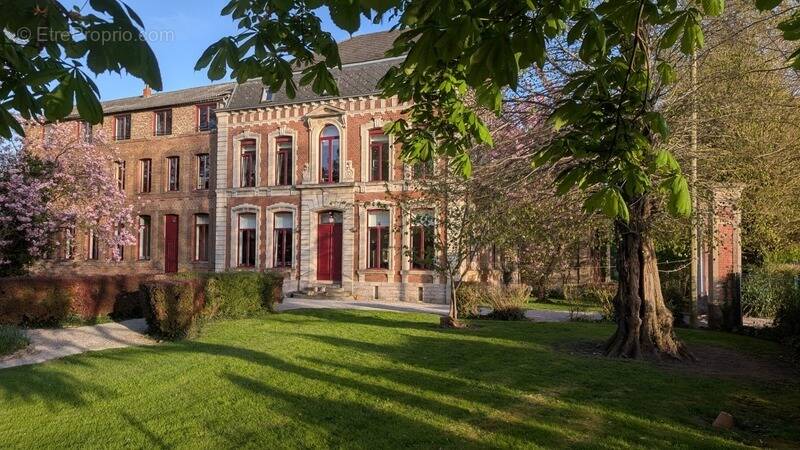 Maison à QUIESTEDE
