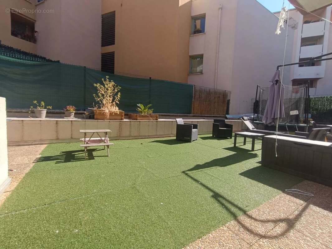 Appartement à VALBONNE