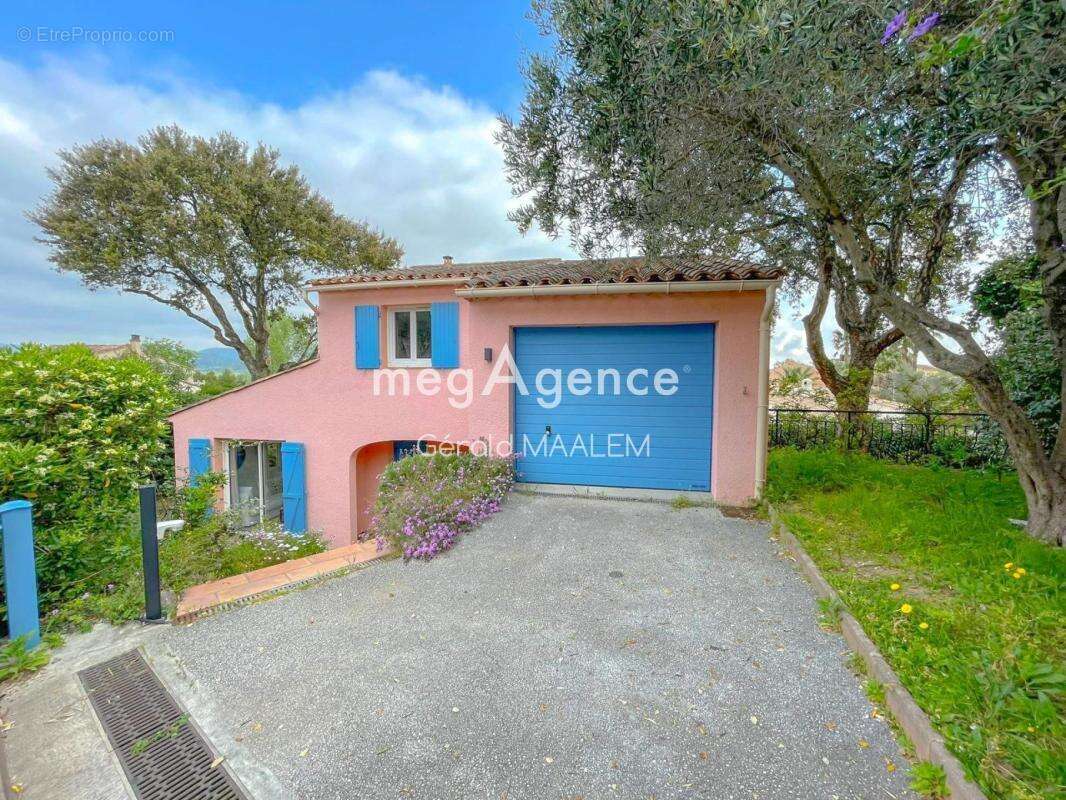 Maison à COGOLIN