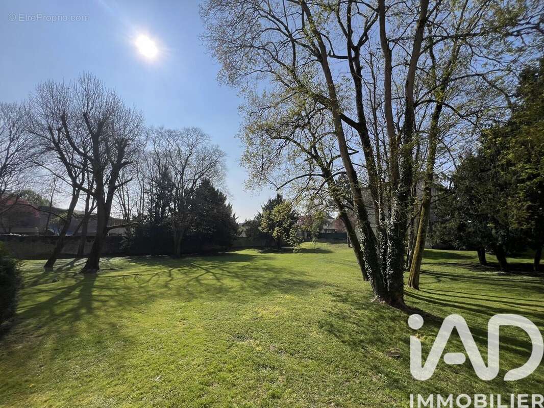 Photo 9 - Appartement à CORBEIL-ESSONNES