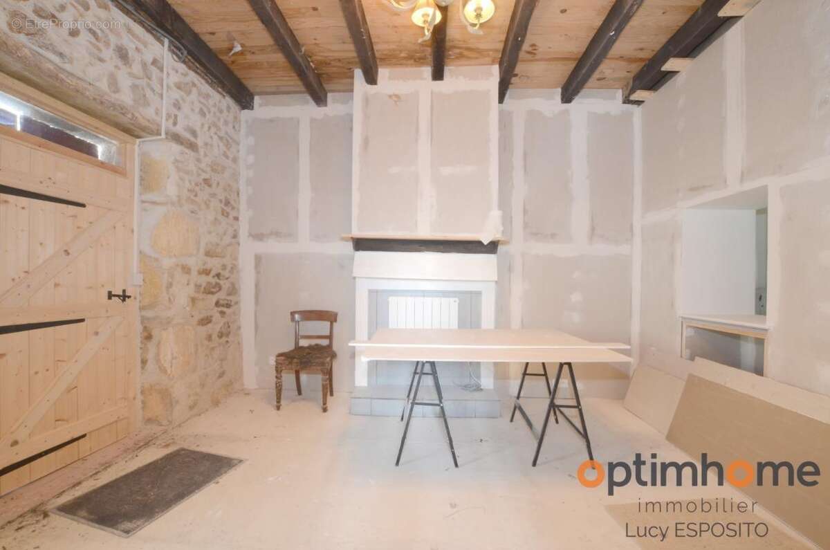  Spacieuse maison de campagne aux multiples possibilités – Saint-Christophe, Charente  - photo 40