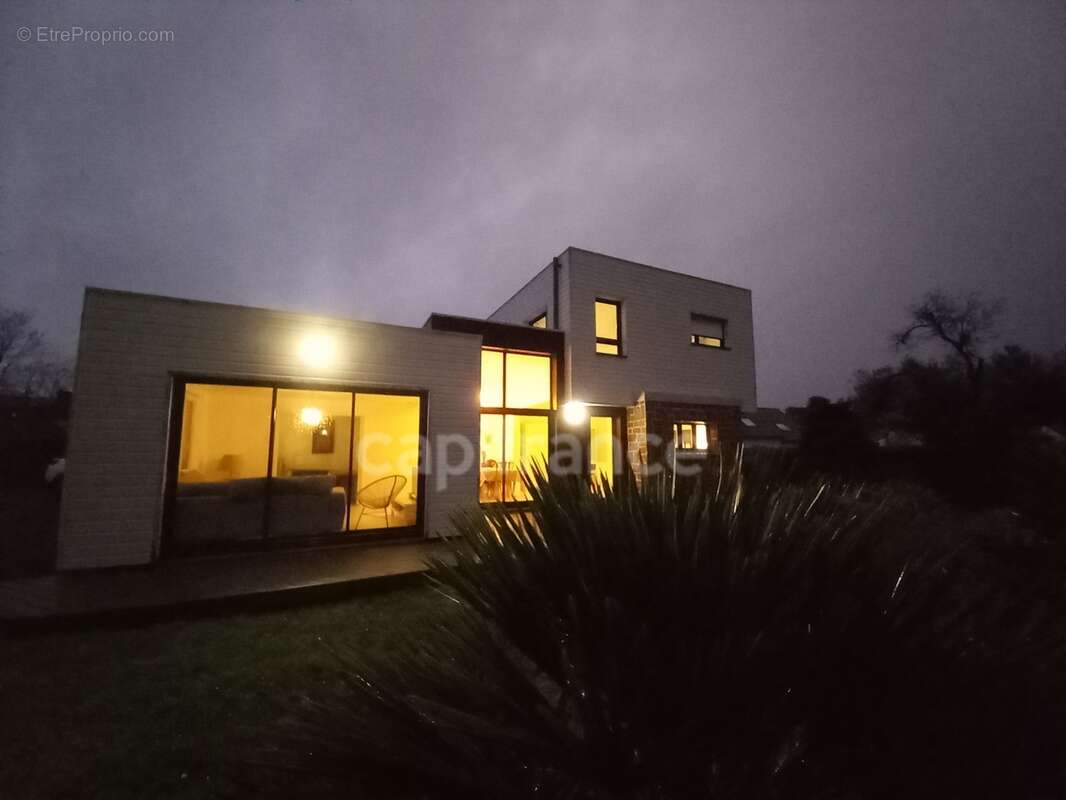 Maison contemporaine à Ossature bois TREGASTEL (22) - photo 3