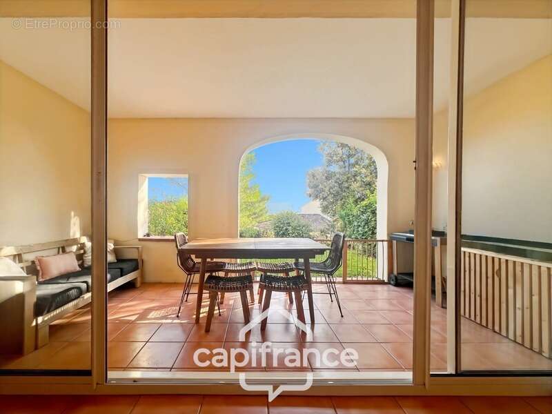 Appartement à MALLEMORT