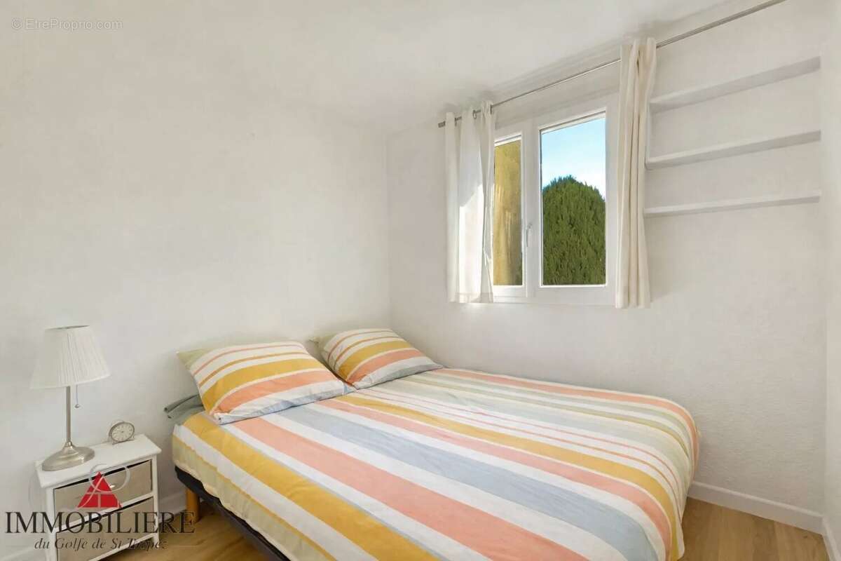 Appartement à COGOLIN