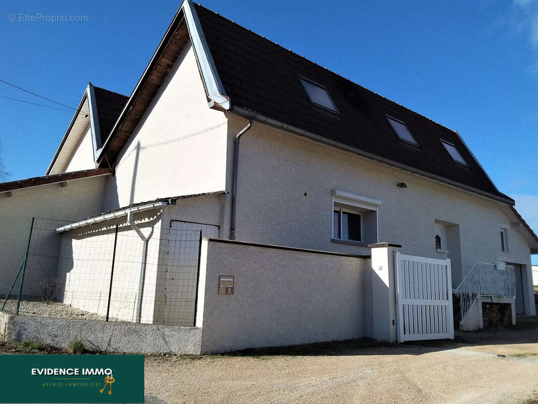 Maison à DOLOMIEU