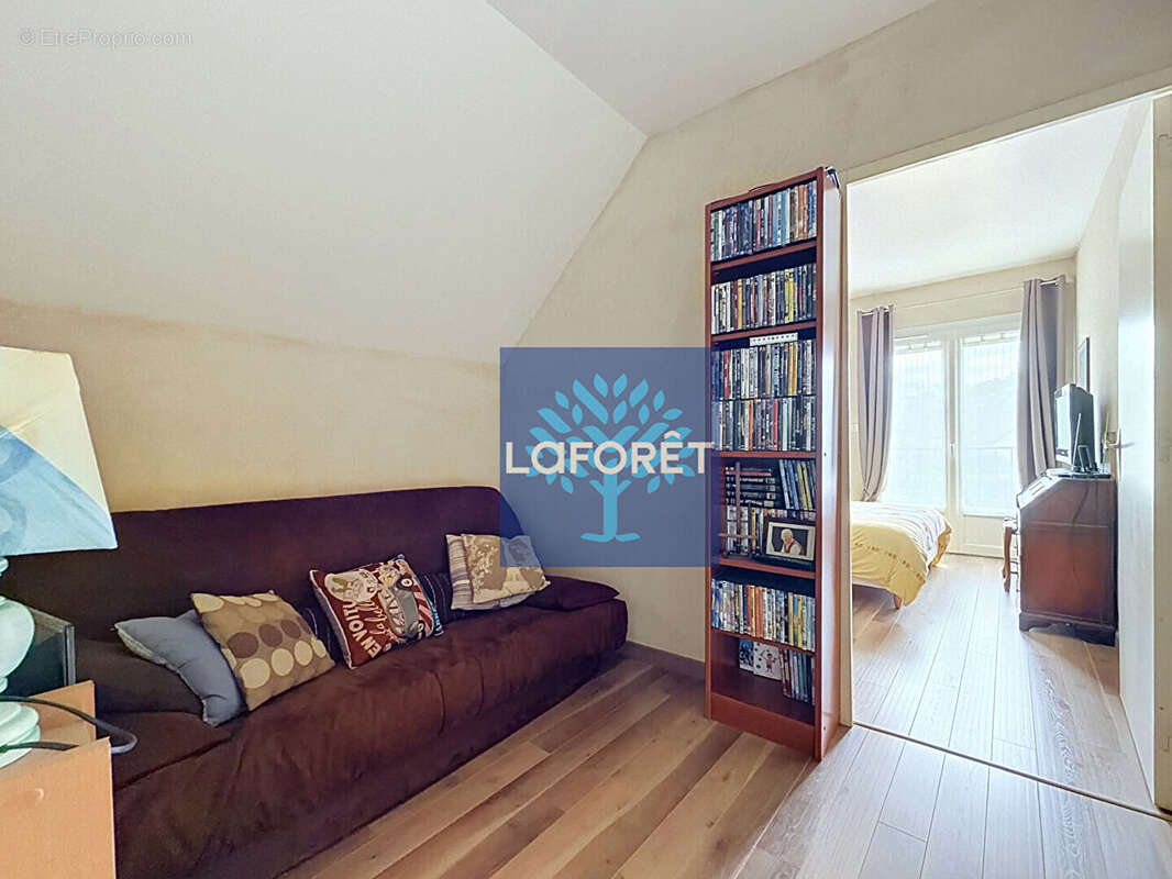 Maison 125 m² à Elancourt  - photo 7