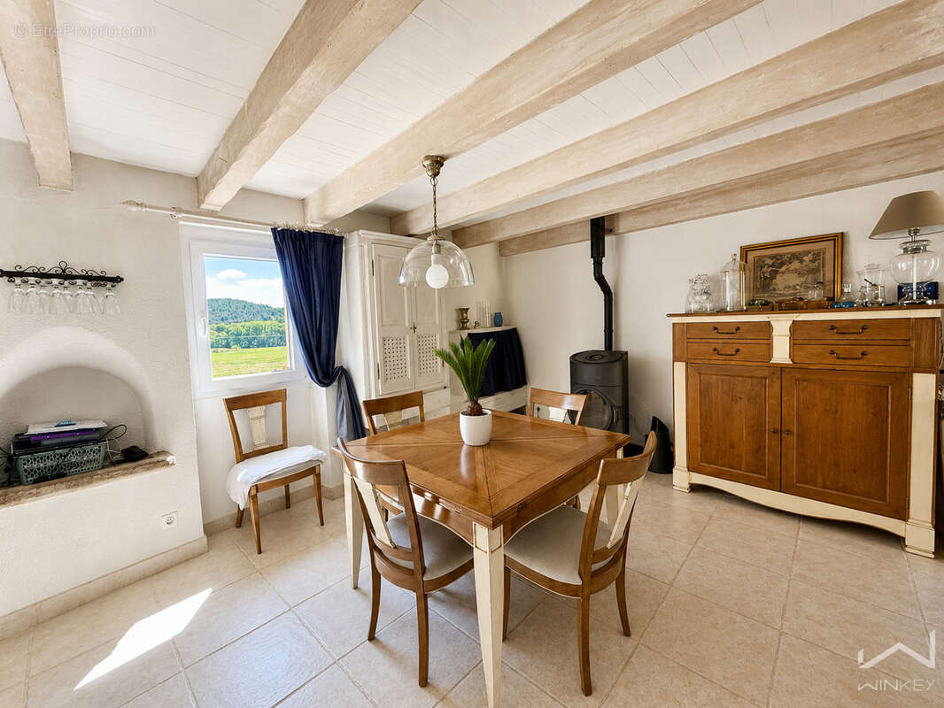 Isabelle di natalevous propose en exclusivité   maison de village  en pierre avec jardin  piscine et dépendanc - photo 10