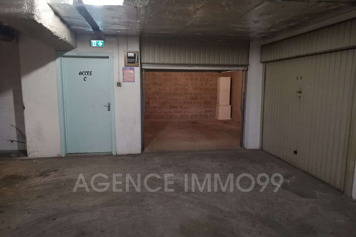 Parking à LE CANNET