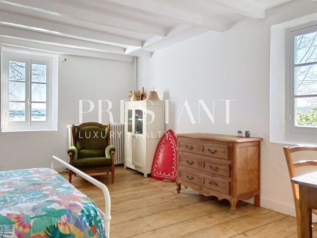 Maison à SAINT-LAURENT-DE-GOSSE