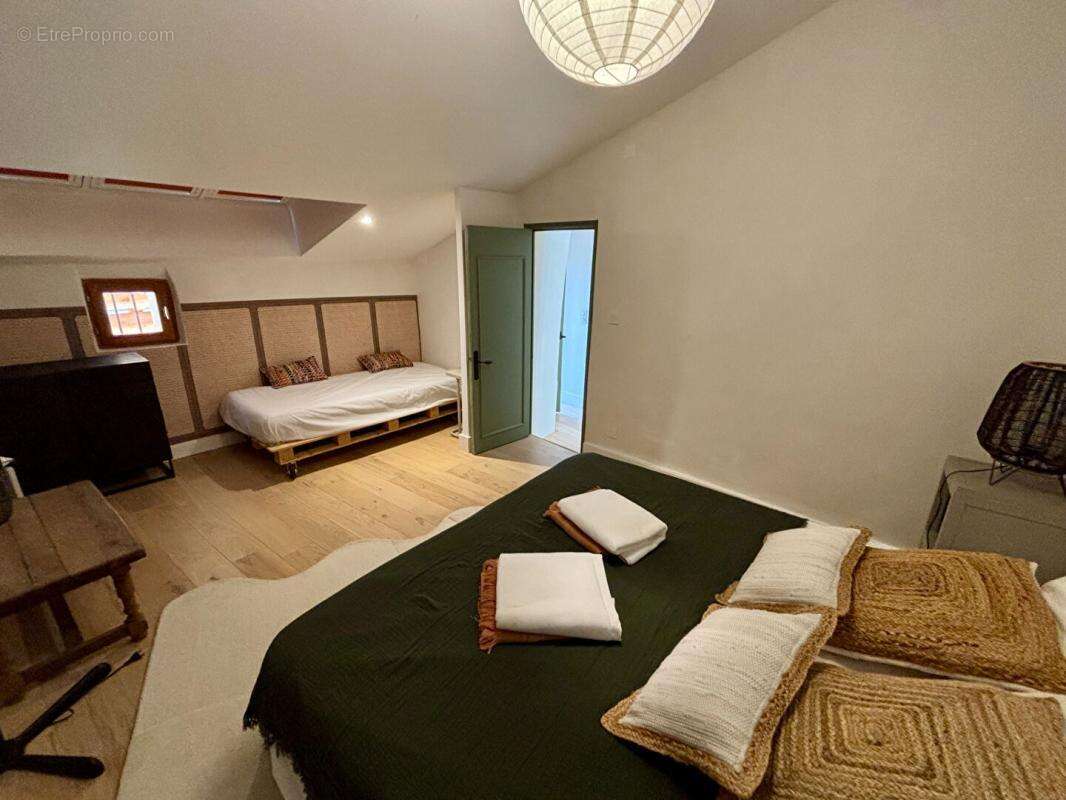 Maison en pierre rénovée avec piscine - photo 8