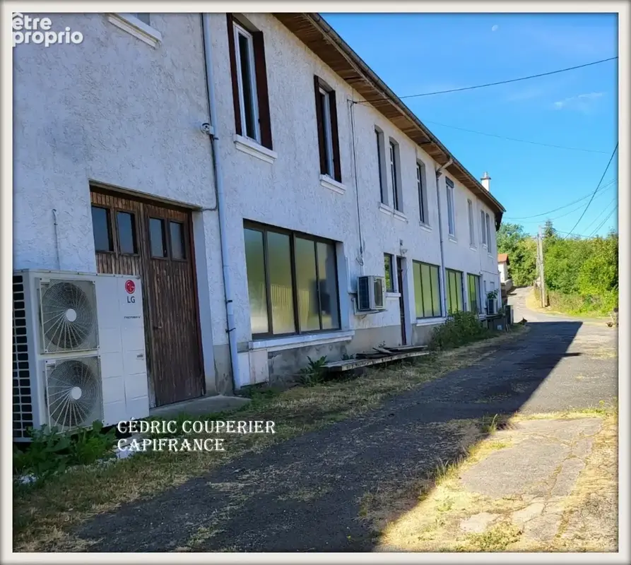 Maison à vendre 13 pièces LA MONNERIE LE MONTEL (63) - photo 5