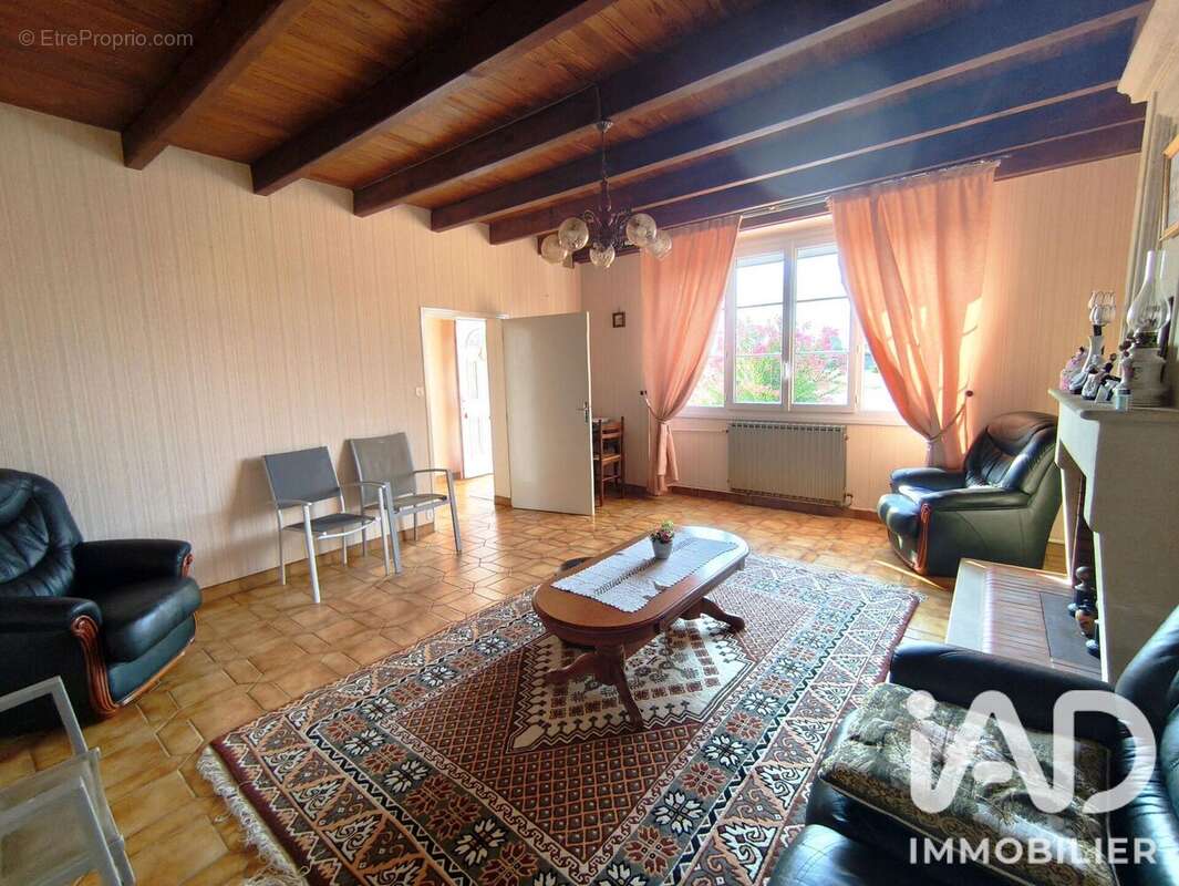 Maison 135 m² à Lugasson  - photo 4